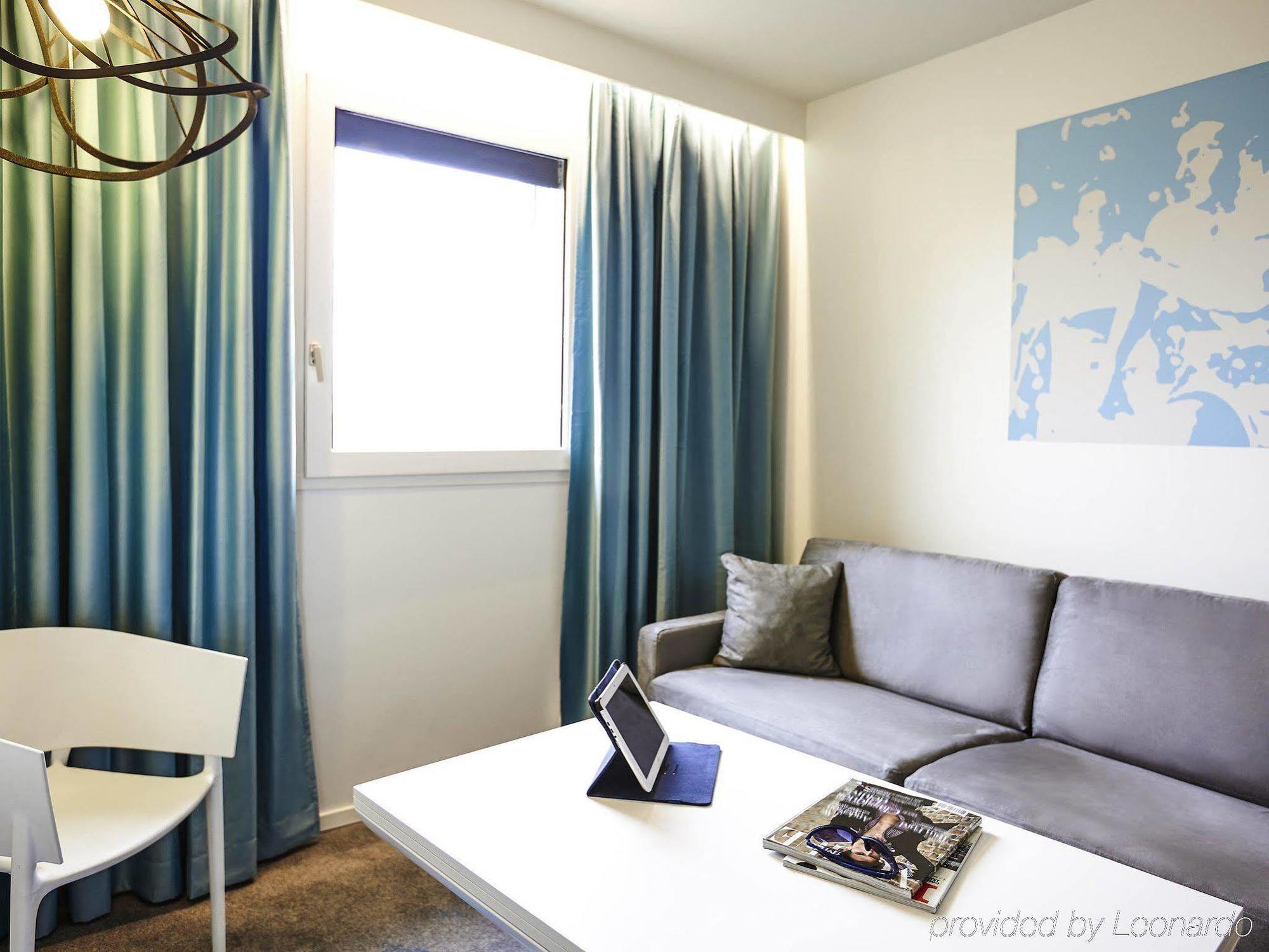 Ibis Styles Toulouse Nord Sesquieres Hotel Exterior photo